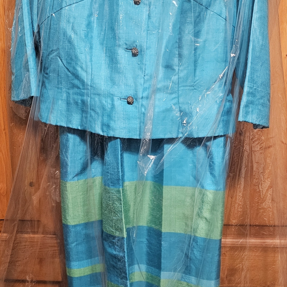 Mrs. Hong's Vintage Handmade Silk Turquoise and Green Skirt Suit Made in Bangkok